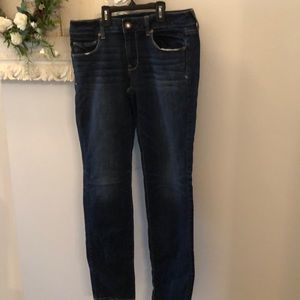 Barely worn American Eagle outfitters jeans